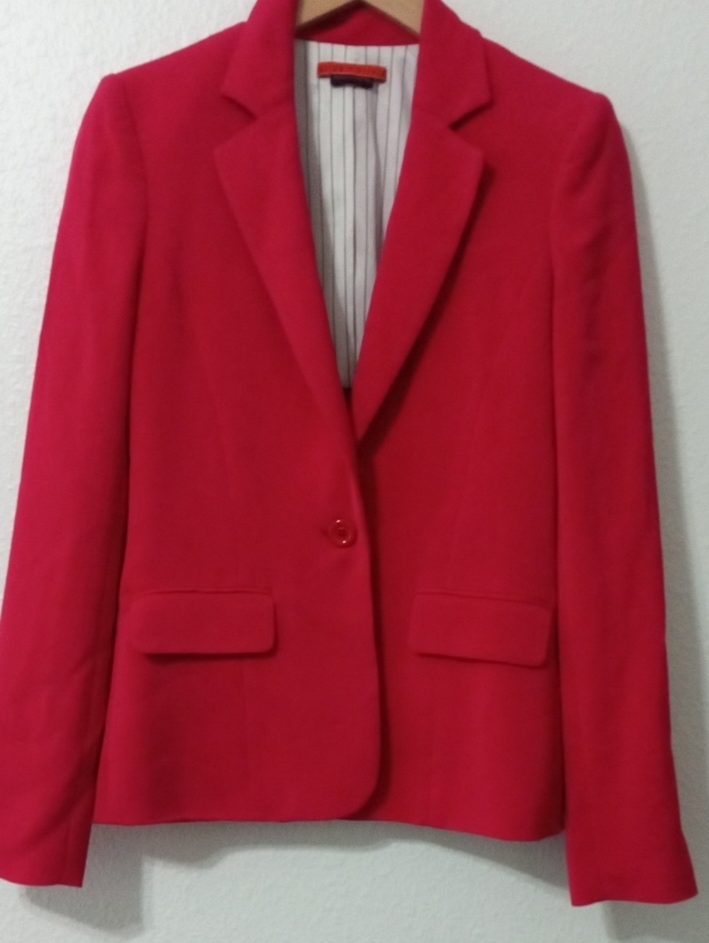 Alice + Olivia Single-Button Blazer